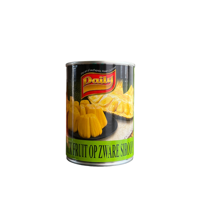 Dailynangka in Sirup von Vanka Kawat, Kochzutaten, Nahaufnahme der Dose mit Nangka in süßem Sirup