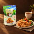 Coco Crispy Rice Roll Coconut 100 g – Packung mit Snackteller und Tee