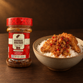 Sambal NAKNAN Sambal Bawang Level 3 – Glas mit Reis und Hähnchen