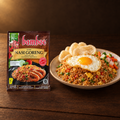 Bamboe Bumbu Nasi Goreng 67 g – Packung mit Nasi Goreng, Spiegelei und Krupuk
