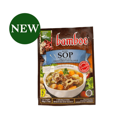 Bamboe Bumbu Sop Gewürzpaste von Oriental Merchant in einer weißen Schüssel, frische Kräuter und Gewürze sichtbar