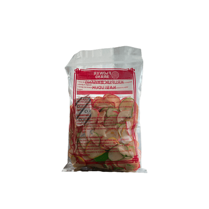 Vanka Kawat Kerupuk Bawang Nasi Uduk Chips in einer Schüssel, knusprige indonesische Zwiebelsnacks mit fluffiger Textur